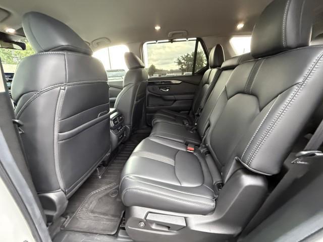 used 2025 Honda Pilot car, priced at $35,933