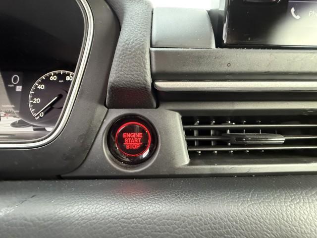 used 2025 Honda Pilot car, priced at $35,933