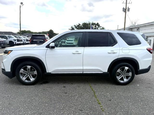 used 2025 Honda Pilot car, priced at $35,933