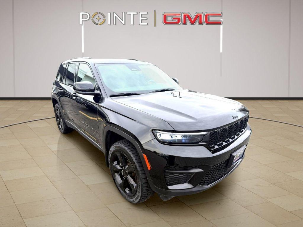 used 2022 Jeep Grand Cherokee car, priced at $24,922