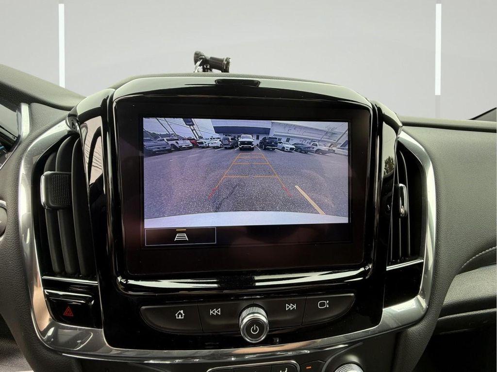 used 2023 Chevrolet Traverse car, priced at $25,523