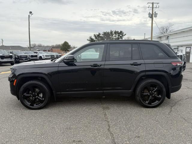 used 2022 Jeep Grand Cherokee car, priced at $26,924