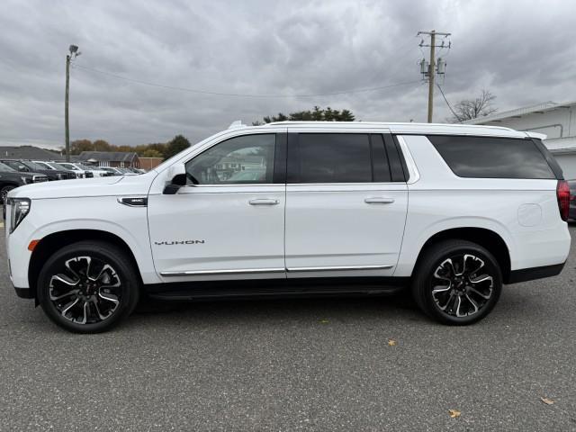 used 2023 GMC Yukon XL car, priced at $54,952