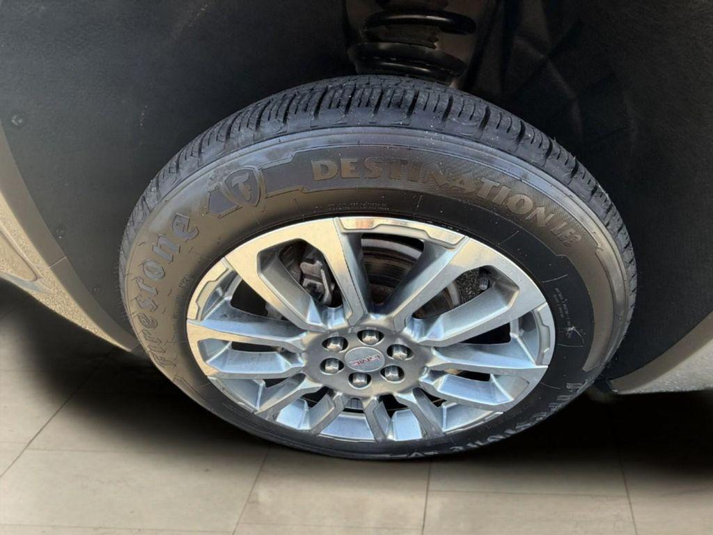 used 2022 GMC Acadia car, priced at $24,599