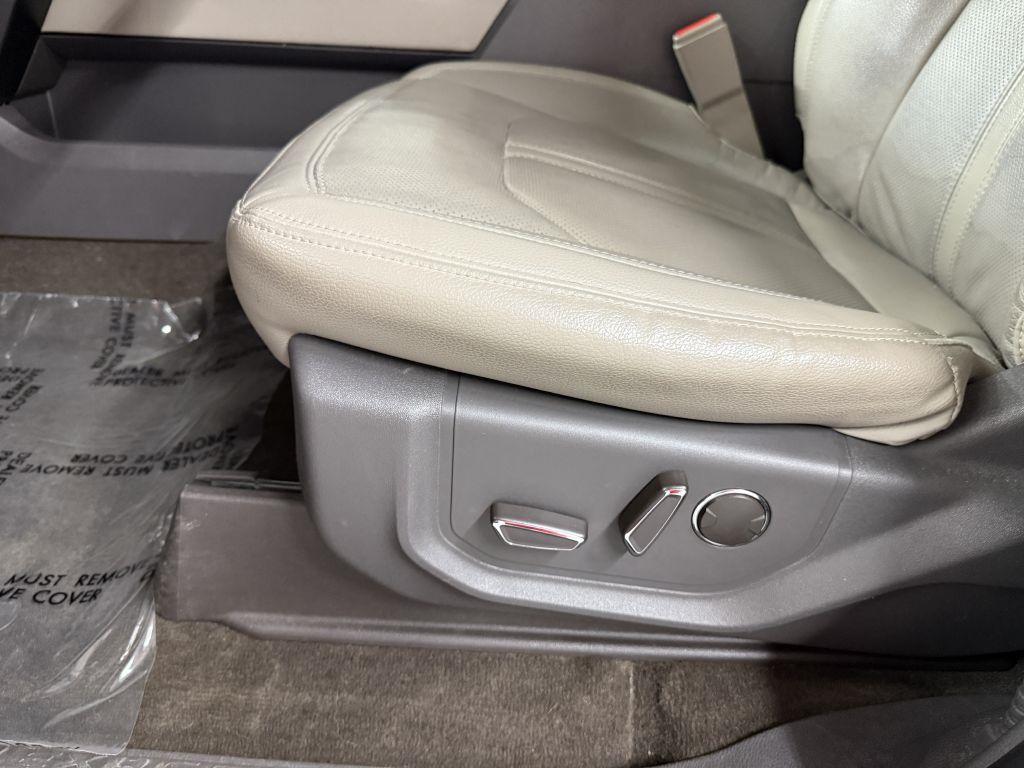 used 2019 Ford Expedition car, priced at $27,995