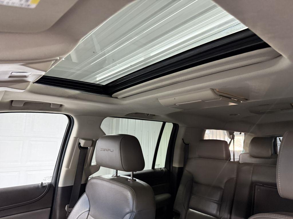 used 2018 GMC Yukon XL car, priced at $25,995