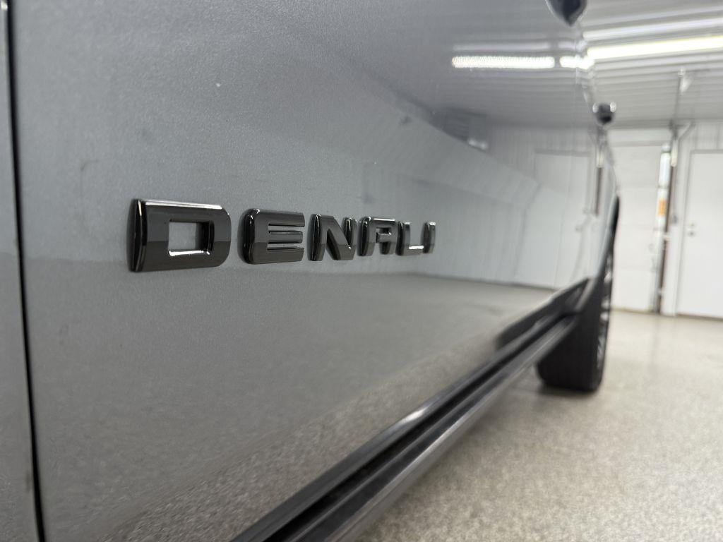 used 2019 GMC Yukon XL car, priced at $24,995