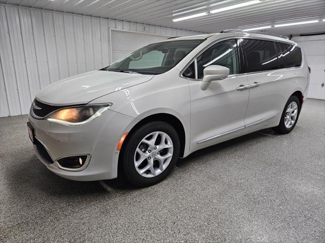 used 2017 Chrysler Pacifica car, priced at $13,995