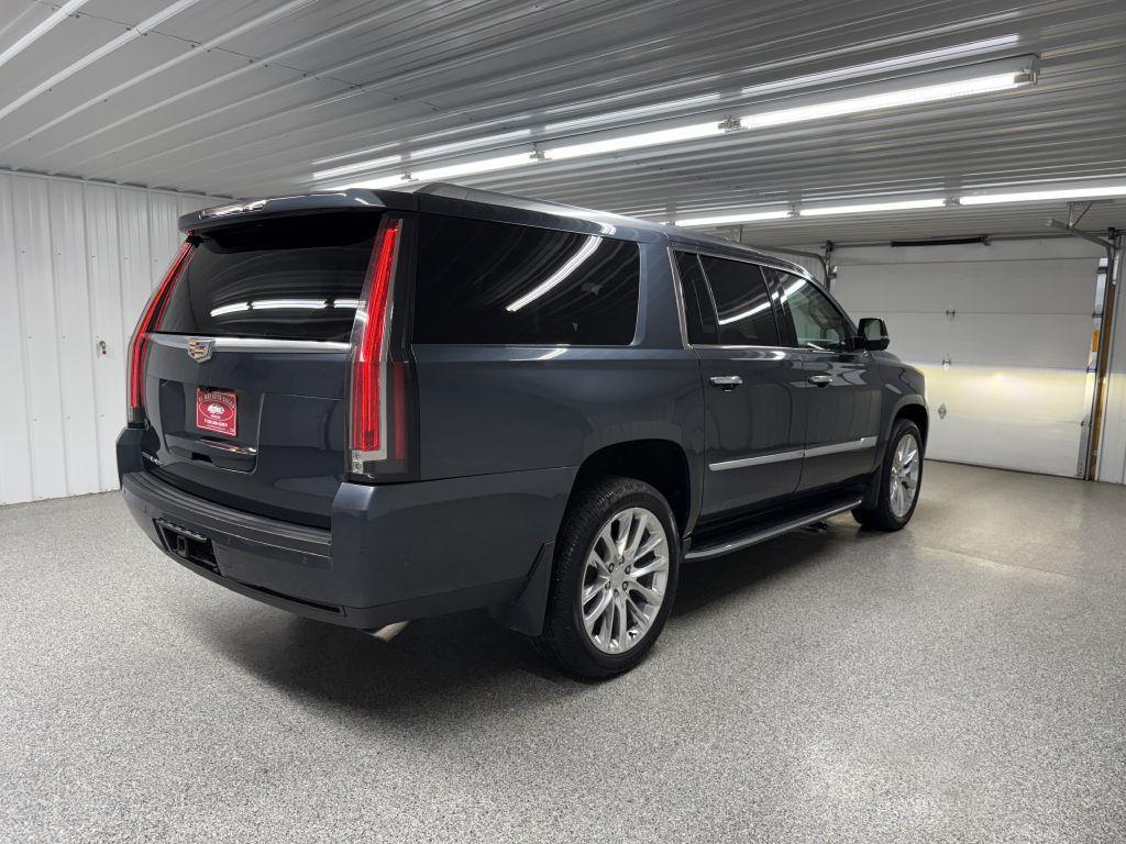 used 2019 Cadillac Escalade ESV car, priced at $28,995