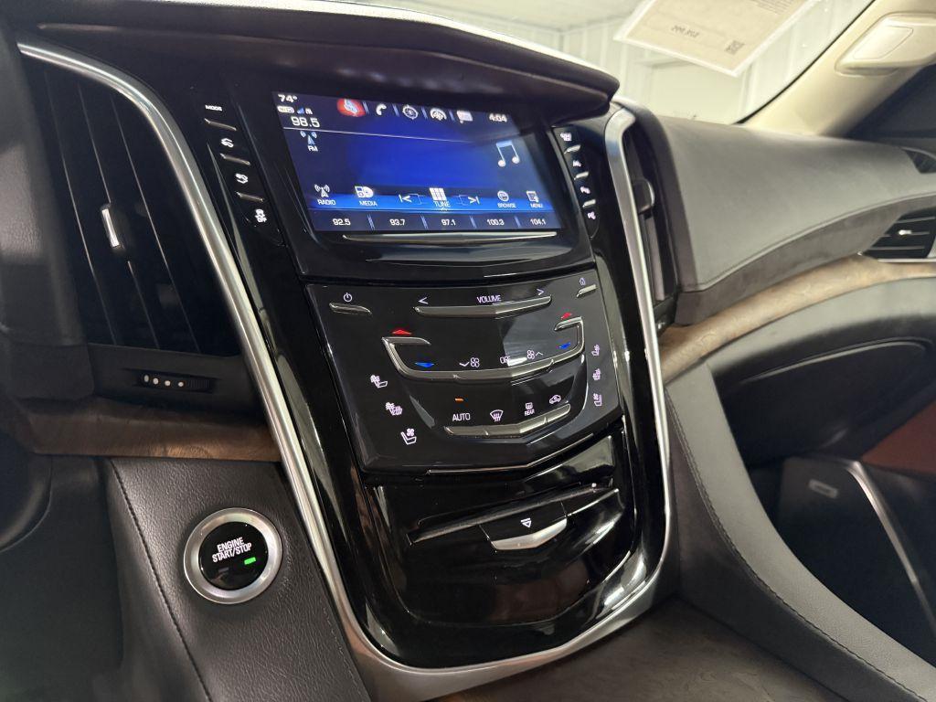used 2019 Cadillac Escalade ESV car, priced at $28,995