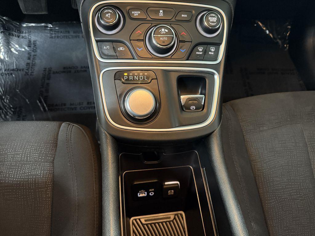 used 2015 Chrysler 200 car, priced at $8,995