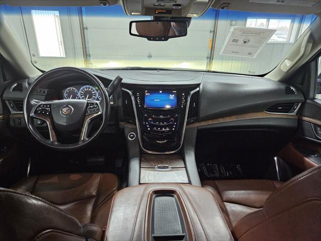 used 2015 Cadillac Escalade ESV car, priced at $26,995