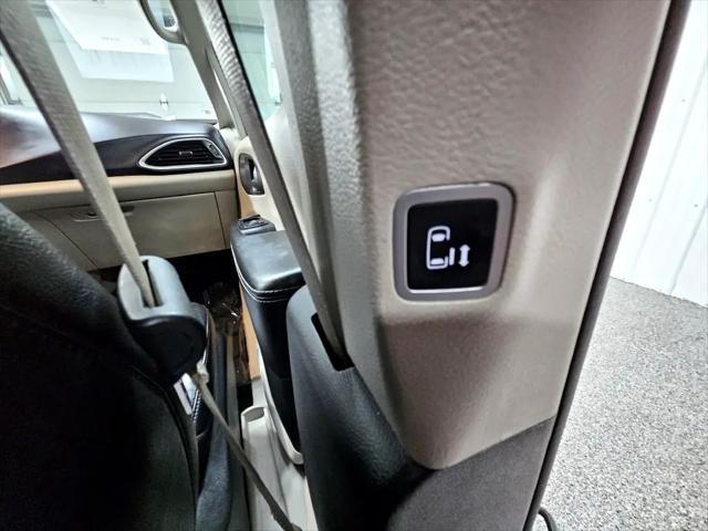 used 2022 Chrysler Pacifica car, priced at $19,995
