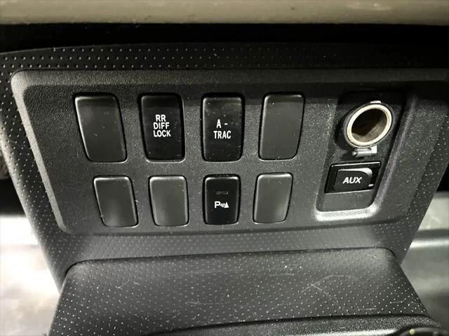 used 2008 Toyota FJ Cruiser car, priced at $12,995