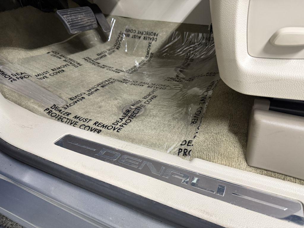 used 2019 GMC Yukon car, priced at $33,995