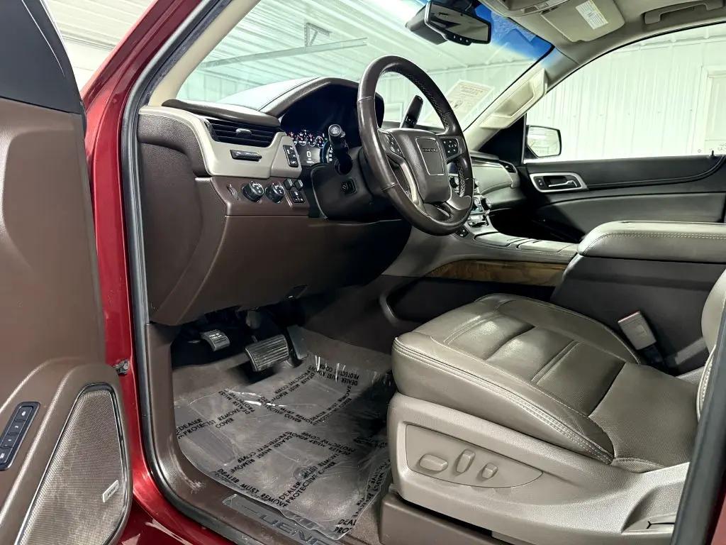 used 2019 GMC Yukon XL car, priced at $27,995