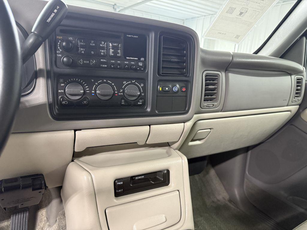 used 2001 GMC Yukon XL car, priced at $9,995