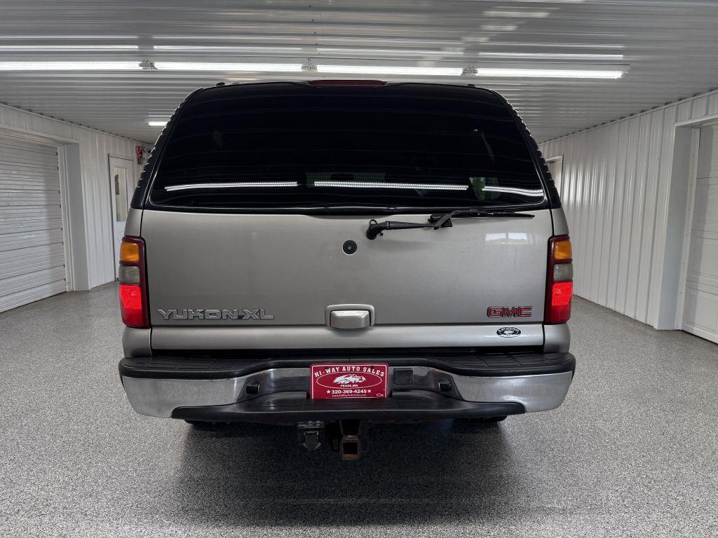 used 2001 GMC Yukon XL car, priced at $9,995