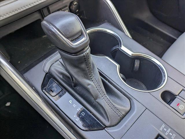 used 2021 Toyota Highlander car, priced at $29,992