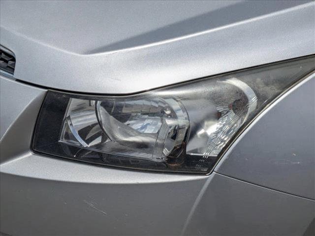 used 2014 Chevrolet Cruze car, priced at $7,995