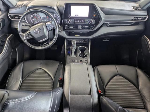 used 2023 Toyota Highlander car, priced at $44,995
