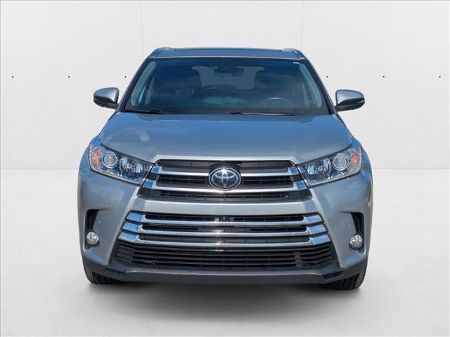 used 2018 Toyota Highlander car, priced at $23,647