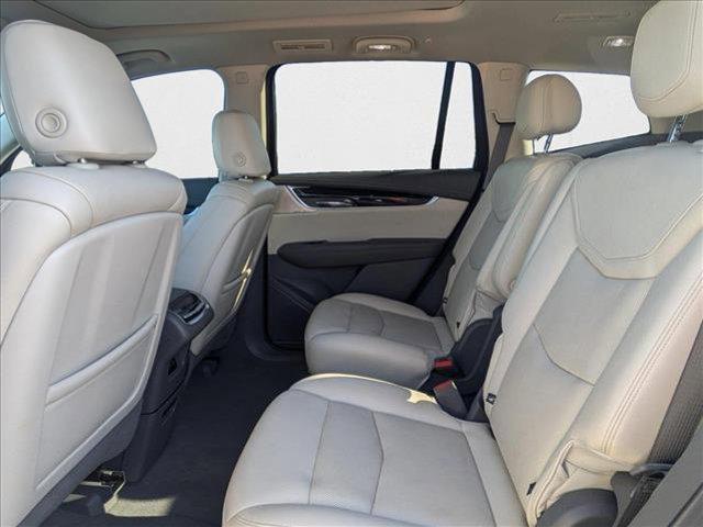 used 2022 Cadillac XT6 car, priced at $28,944