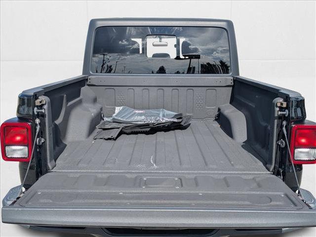 used 2022 Jeep Gladiator car, priced at $32,916