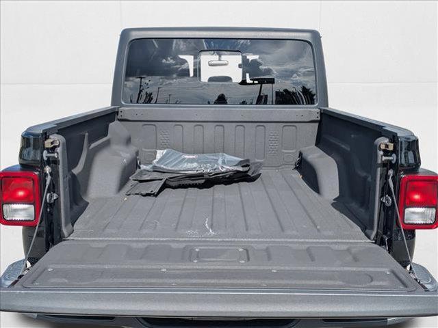 used 2022 Jeep Gladiator car, priced at $32,916