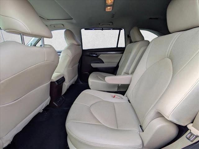 used 2020 Toyota Highlander car, priced at $31,992