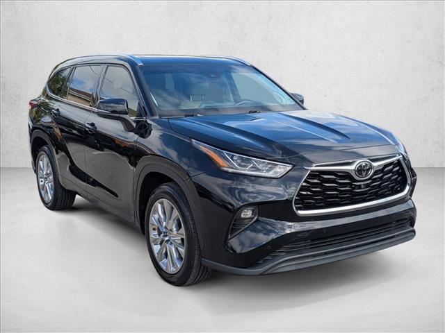 used 2020 Toyota Highlander car, priced at $31,992