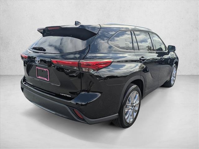 used 2020 Toyota Highlander car, priced at $31,992