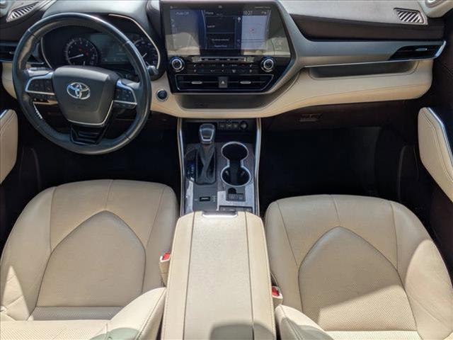 used 2020 Toyota Highlander car, priced at $31,992