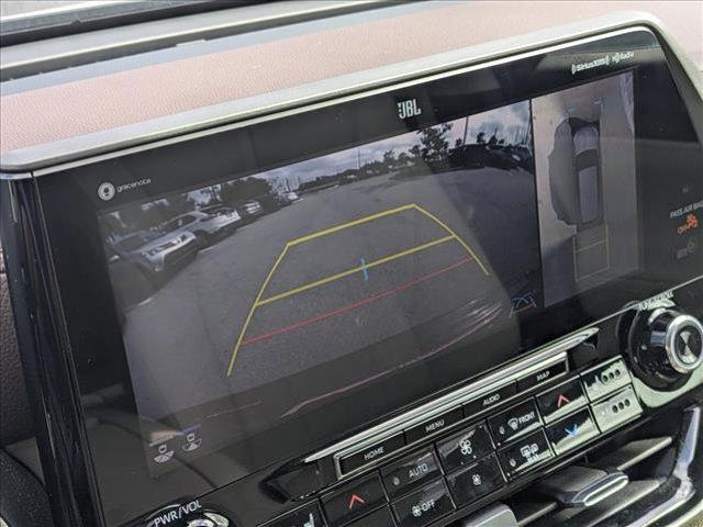 used 2020 Toyota Highlander car, priced at $31,992
