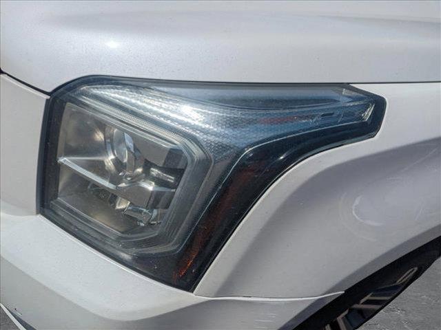 used 2018 GMC Yukon car, priced at $30,273