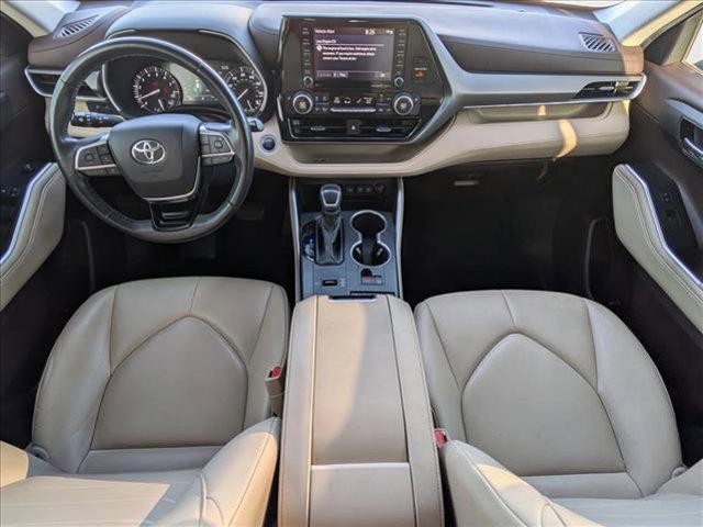 used 2021 Toyota Highlander car, priced at $31,099
