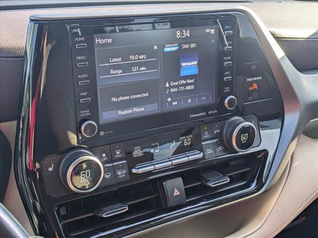 used 2021 Toyota Highlander car, priced at $31,099