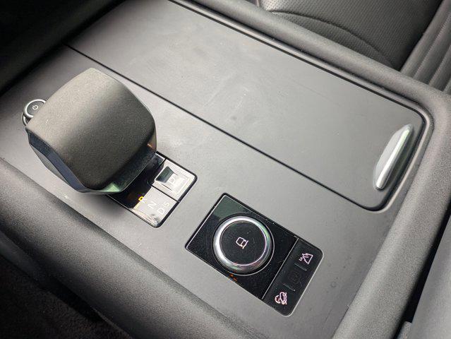 used 2021 Land Rover Discovery car, priced at $35,964