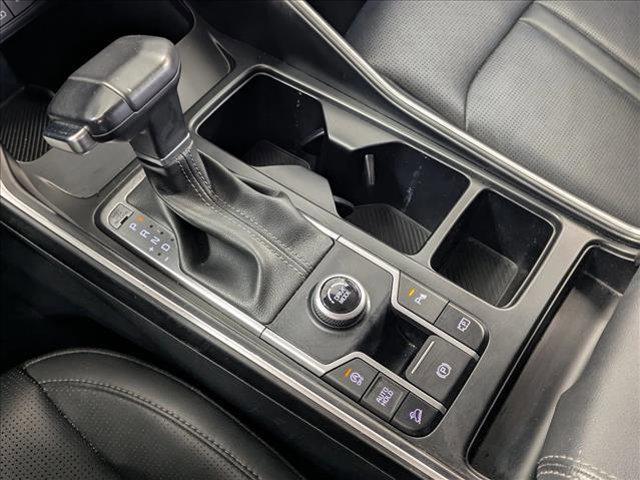 used 2024 Kia Sorento car, priced at $25,902