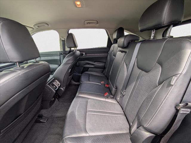 used 2024 Kia Sorento car, priced at $25,902