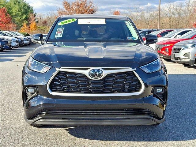 used 2022 Toyota Highlander car, priced at $35,990