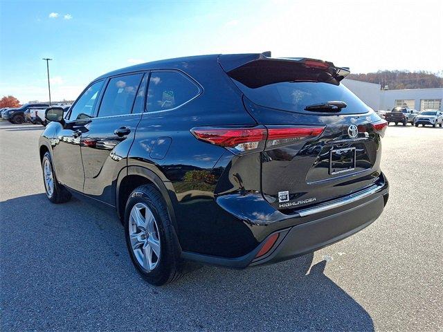 used 2022 Toyota Highlander car, priced at $35,990