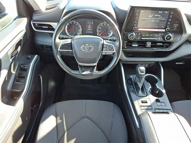 used 2022 Toyota Highlander car, priced at $35,990