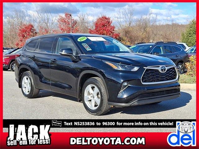 used 2022 Toyota Highlander car, priced at $35,990
