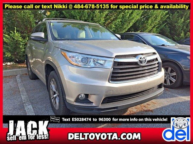 used 2014 Toyota Highlander car, priced at $18,995