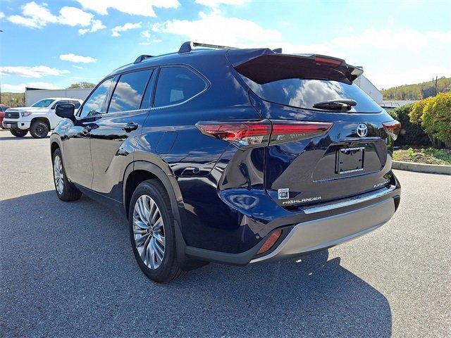 new 2026 Toyota Highlander car, priced at $55,158