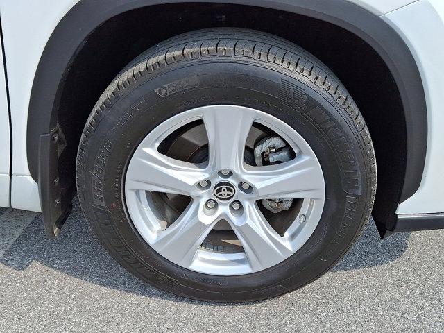 used 2024 Toyota Highlander car, priced at $44,890