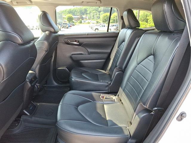 used 2022 Toyota Highlander car, priced at $38,990