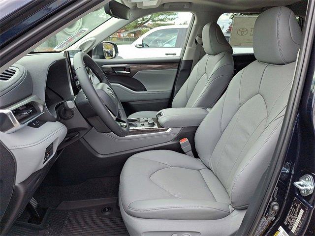 new 2026 Toyota Highlander car, priced at $51,783