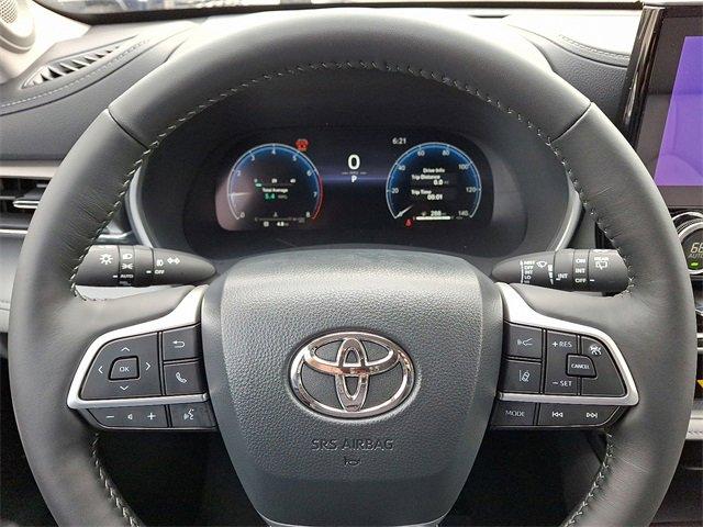 new 2026 Toyota Highlander car, priced at $51,783